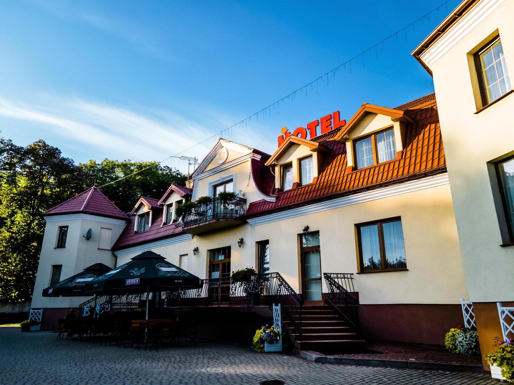 Hotel Palacowa Narol 外观 照片