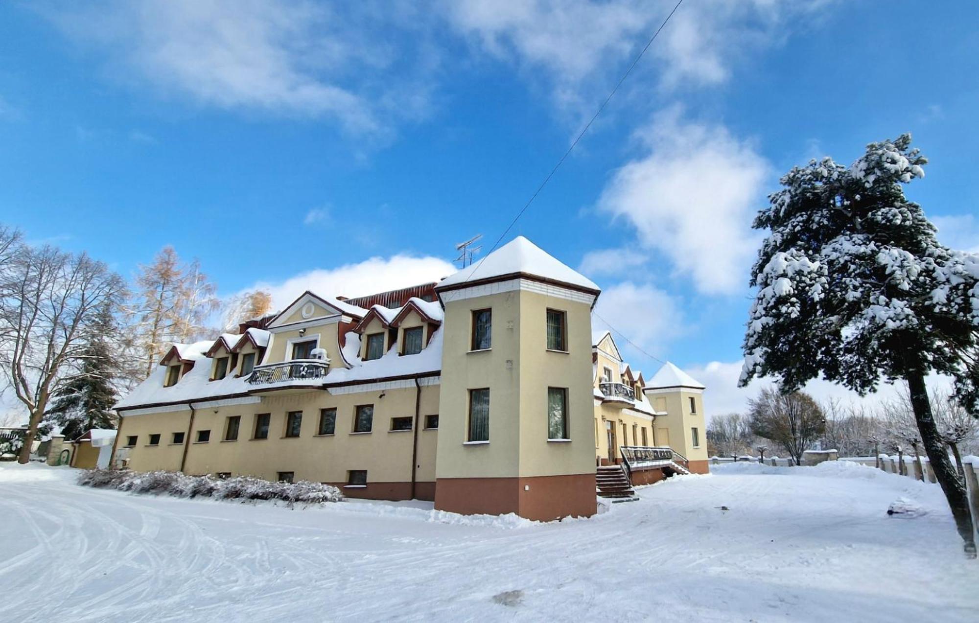 Hotel Palacowa Narol 外观 照片
